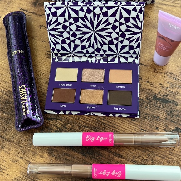Tarte makeup brand new never worn - Picture 2 of 2
